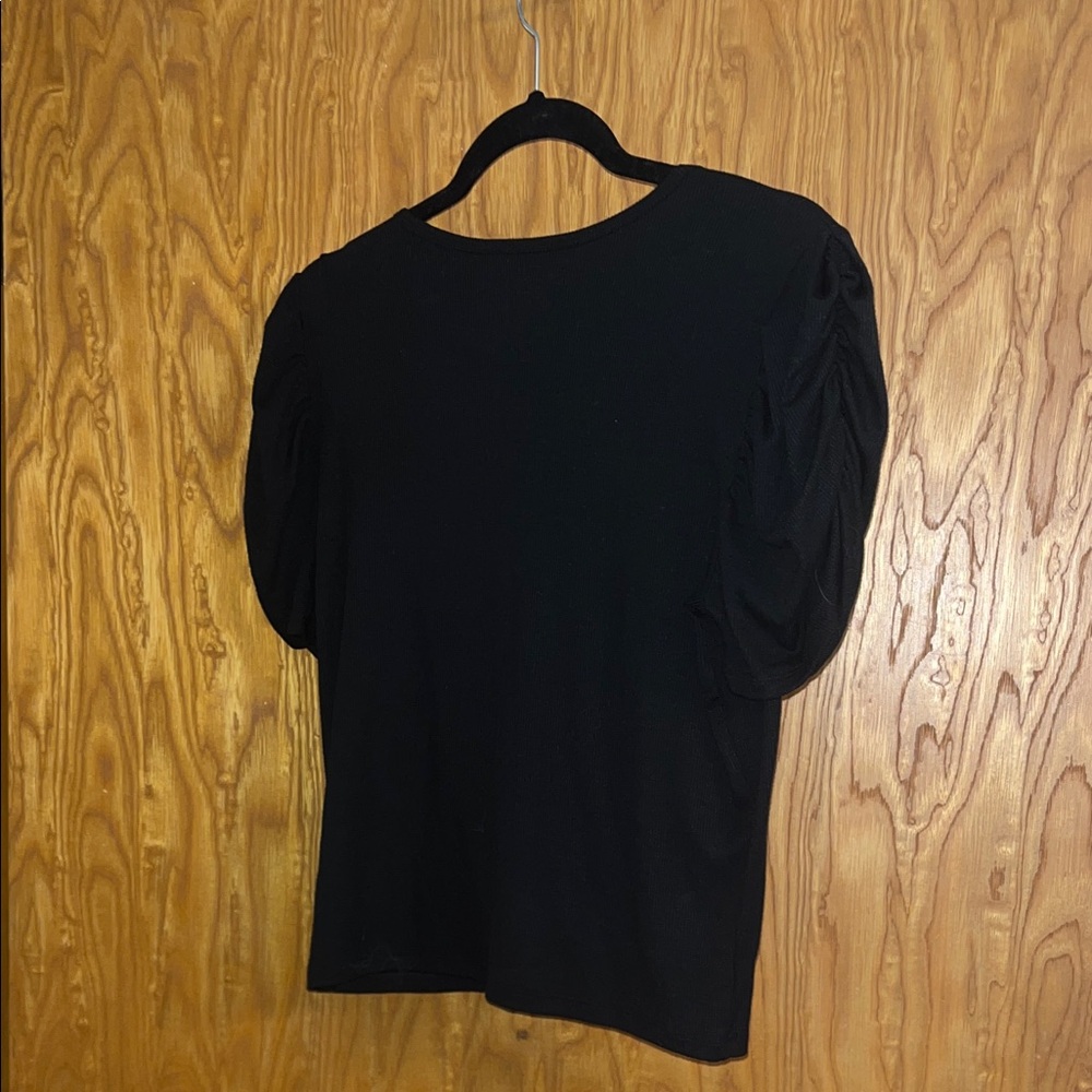 Hollister Elegant Black Puff Sleeve Blouse - Picture 5 of 7